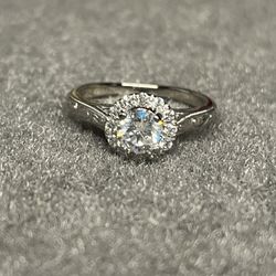 JD3 Jewelry & Gemstones - Halo engagement ring