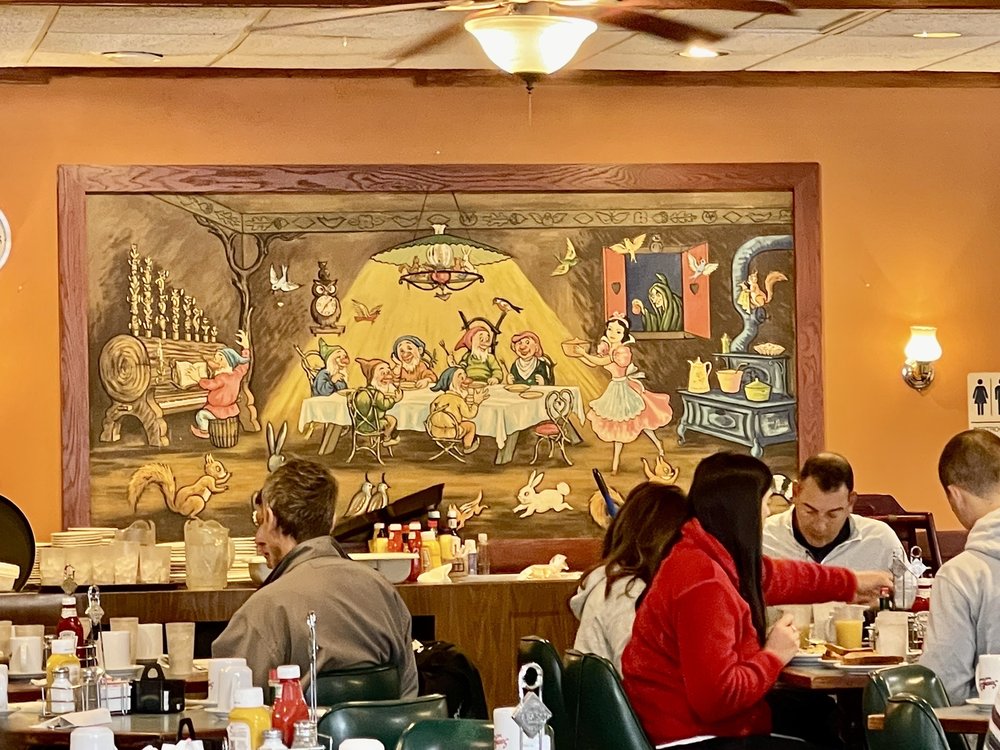Seven Dwarfs Family Restaurant