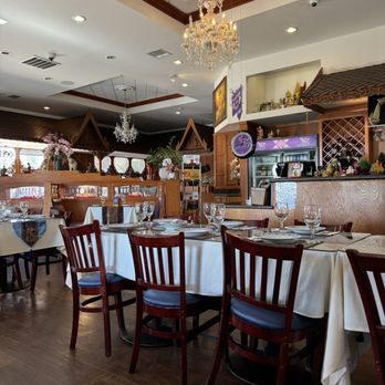 Lucky Elephant - Thai Near Me - Ontario, California Lucky Elephant - Thai Near Me - Ontario, California