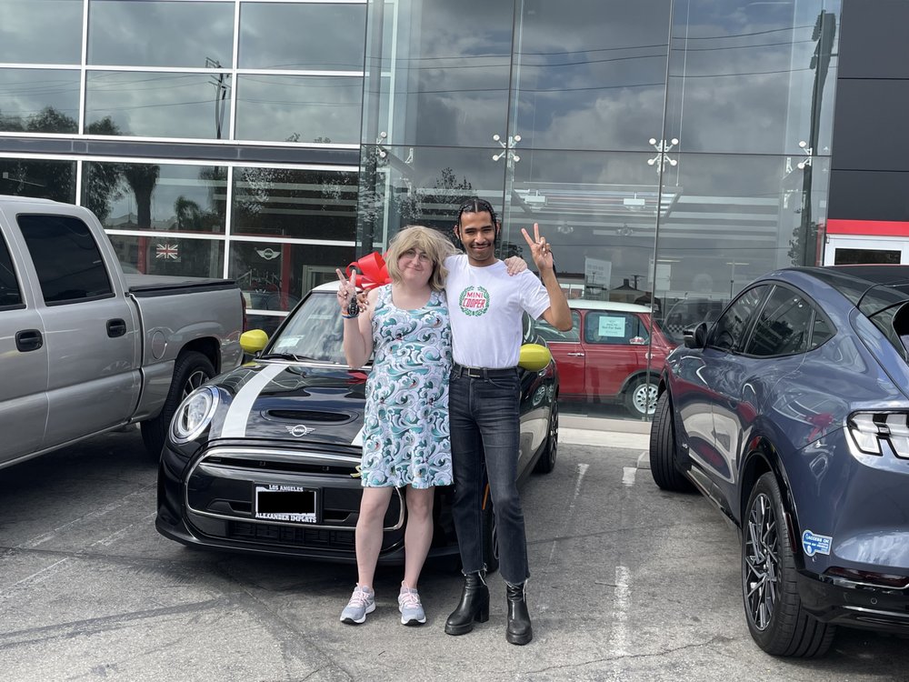 MINI OF DOWNTOWN LOS ANGELES - Updated July 2025 - 498 Photos & 1307