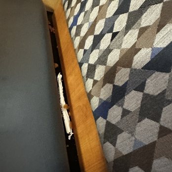 Culver's - Dirty booth seat - Burgers Near Me - Austin, Texas