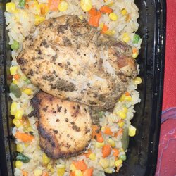 Wicked Fresh Cafe - Blackened chicken with veg rice