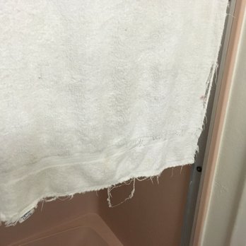 Mountain View Inn - The raggedy towels. - Hotels Near Me - Yreka, California Mountain View Inn - The raggedy towels. - Hotels Near Me - Yreka, California