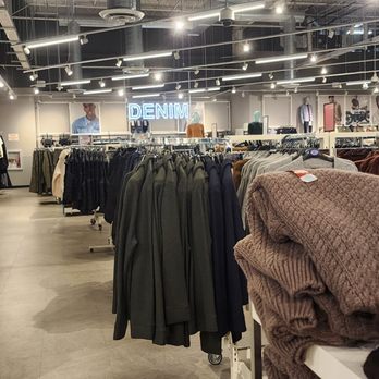 Primark - Department Stores Near Me - Sunrise, Florida