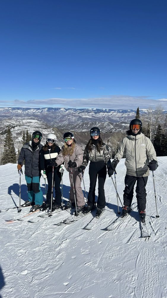 Base Mountain Sports Image