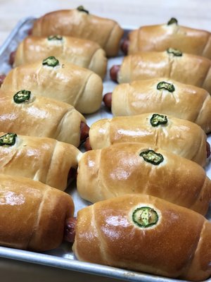 Dale's Donuts by null