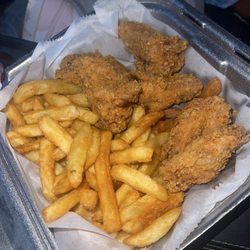 Chicago Fish & Chicken Grill - 6pc 6 Piece Party Wings