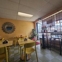 El Caracol Café
