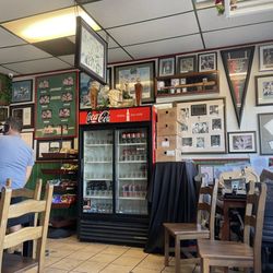 Paul's Deli - Lots of neat photos and Knick knacks.