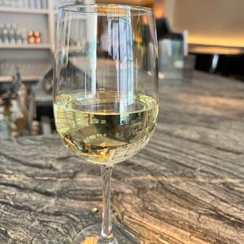 Taverna - Matua Sauvignon Blanc, New Zealand - Italian Near Me - Austin, Texas Taverna - Matua Sauvignon Blanc, New Zealand - Italian Near Me - Austin, Texas