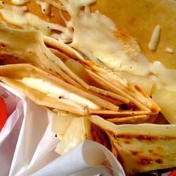 Wochenmarkt am Rosenkavaliersplatz - My Hawaii Crepe - much more delicious than it looks :)