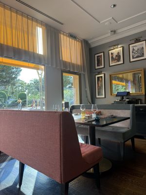 MONTREUX JAZZ CAFE by null