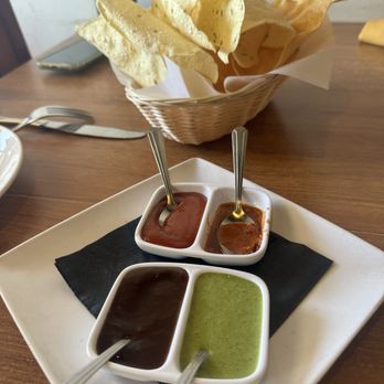 Marigold Maison - Paradise Valley - Papadum crisps & sauces - Indian Near Me - Phoenix, Arizona Marigold Maison - Paradise Valley - Papadum crisps & sauces - Indian Near Me - Phoenix, Arizona