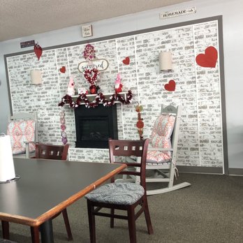 Mawmaw’s Diner - Decorated for Valentine's Day - Southern Near Me - Laceys Spring, Alabama