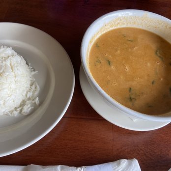 Madam Mam's - Shrimp red curry, kiddo loved it!! - Thai Near Me - Austin, Texas