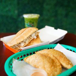 Green juice w. Chicken Sandwich and Empanadas