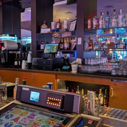 Eureka Casino Resort - Gold bar