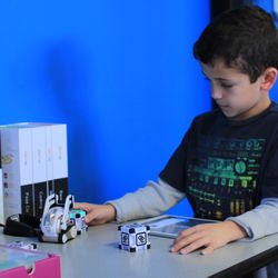Kids robotics camp