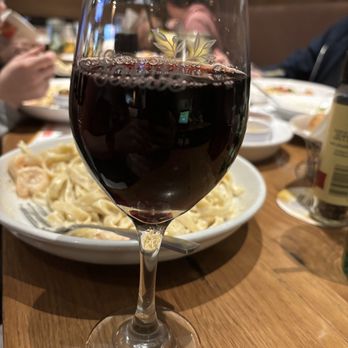 Olive Garden Italian Restaurant - Red Blend - Italian Near Me - Papillion, Nebraska Olive Garden Italian Restaurant - Red Blend - Italian Near Me - Papillion, Nebraska