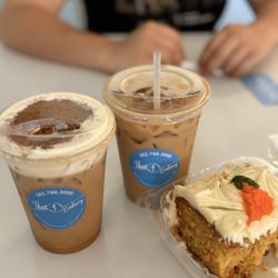 That 1 Bakery - Carrot Cake big slice Dulce de leche iced latte with whole milk Cookie butter iced late with oatmilk