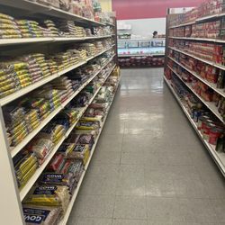 Supermetcado Puebla - One aisle