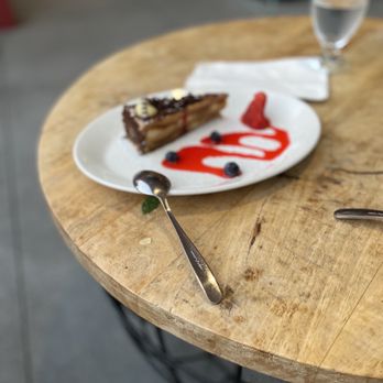 Del Lusso - Guilty pleasure one - Pizza Near Me - Carlsbad, California