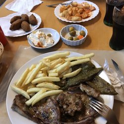 La Roca - Cordero patatas y pimiento frito