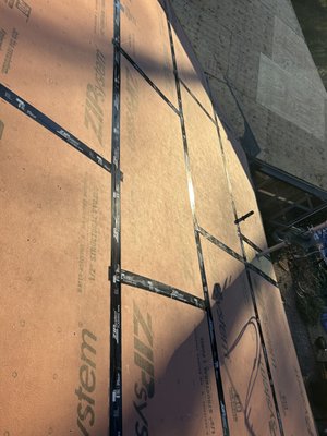 Yonce Exteriors Logo