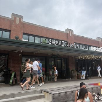 Shake Shack The Terminal - Storefront at the Terminal - Burgers Near Me - Pittsburgh, Pennsylvania Shake Shack The Terminal - Storefront at the Terminal - Burgers Near Me - Pittsburgh, Pennsylvania