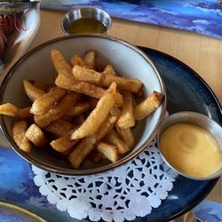 Capitaine Homard - Frites et sauce spécial