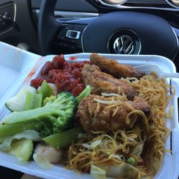Rice chow mien, vegie shrimp, sweet and spicy chicken, and fried chicken. Rice chow mien, vegie shrimp, sweet and spicy chicken, and fried chicken.