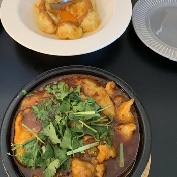 Bao Gogo - D6. Szechuan Chili Wontons H4. Hot and Numbing Flounder Stone Pot - Szechuan Near Me - Alpharetta, Georgia