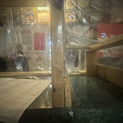 China Restaurant - Plastic wrap counter
