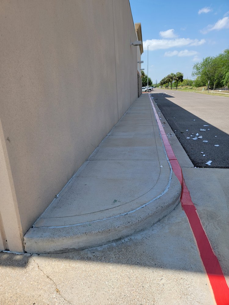 Slide of Get it Clean House Wash