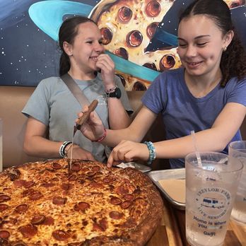 Treylor Park Pizza Party - Large pepperoni pizza. - Pizza Near Me - Savannah, Georgia Treylor Park Pizza Party - Large pepperoni pizza. - Pizza Near Me - Savannah, Georgia