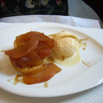 Le Beaujolais - Tart Tatin - Restaurants Near Me - Montrouge, 92 Le Beaujolais - Tart Tatin - Restaurants Near Me - Montrouge, 92