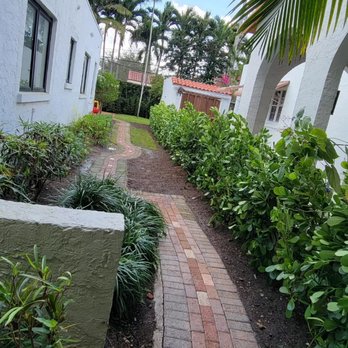 Walter’s Landscape & Maintenance - BEAUTIFUL - Landscaping Near Me Walter’s Landscape & Maintenance - BEAUTIFUL - Landscaping Near Me