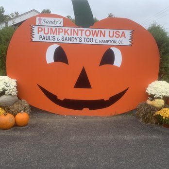 Pumpkintown USA - pumpkins and hay bales - Farmers Market Near Me - East Hampton, Connecticut Pumpkintown USA - pumpkins and hay bales - Farmers Market Near Me - East Hampton, Connecticut