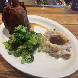 This is the pork shank, great flavor. Gravy was mediocre...but still good. Just not like a higher end restaurant, so really can't complain This is the pork shank, great flavor. Gravy was mediocre...but still good. Just not like a higher end restaurant, so really can't complain