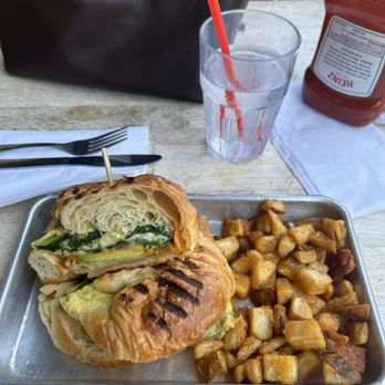 Fratelli Cafe - Coffee & Tea Near Me - Los Angeles, California Fratelli Cafe - Coffee & Tea Near Me - Los Angeles, California