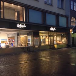 Bukowskis - Bukowskis by night