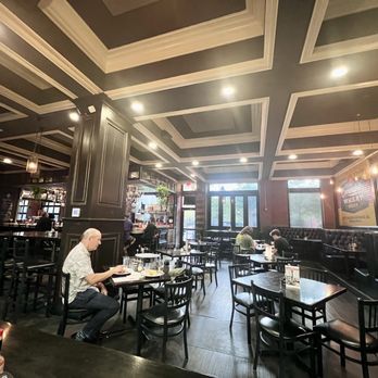 Community Pie - Downtown - Interior - Pizza Near Me - Chattanooga, Tennessee