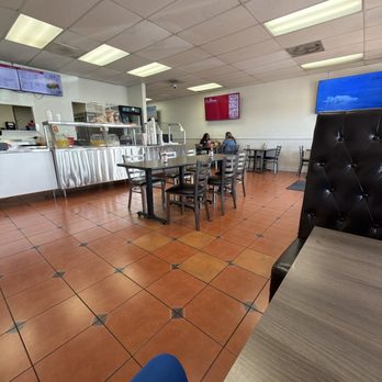 Pupusería La Sierra - Salvadoran Near Me - Moreno Valley, California