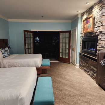 Margaritaville Island Hotel - Hotels Near Me - Pigeon Forge, Tennessee