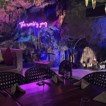 Alux Restaurant - Interior - Mexican Near Me - Playa del Carmen, ROO Alux Restaurant - Interior - Mexican Near Me - Playa del Carmen, ROO