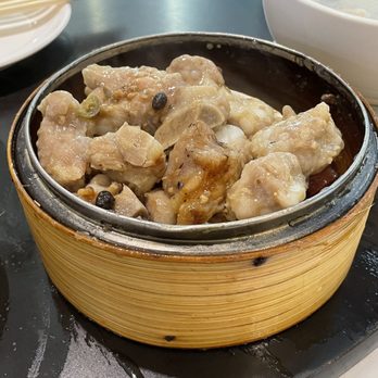 Pink Pearl Chinese Restaurant - Pai gwat ($9.95) - Seafood Near Me - Vancouver, British Columbia