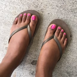 Pretty pink toes :) Pretty pink toes :)