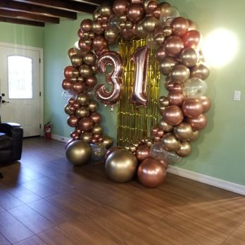 TopStars Face painting - Birthday Balloons Backdrop - Face Painting Near Me TopStars Face painting - Birthday Balloons Backdrop - Face Painting Near Me