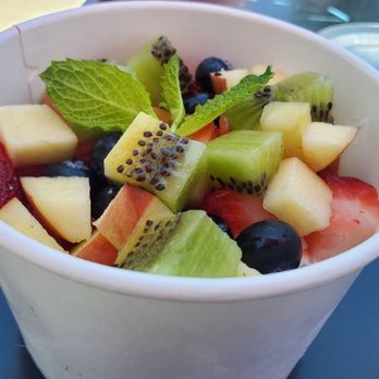 Bronzed Aussie - Fresh fruit parfait - Australian Near Me - Los Angeles, California Bronzed Aussie - Fresh fruit parfait - Australian Near Me - Los Angeles, California