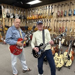 Norman's Rare Guitars - Looking for a guitar?